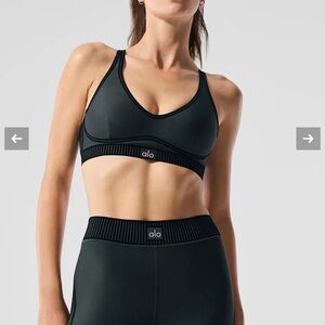 ALO Yoga Black Sports Bra and legging set